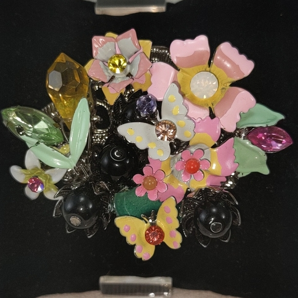 🇨🇦 "Yep, It's Gorgeous" Brooch - Picture 1 of 4